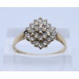 9ct gold modern setting stone set dress ring. (B.P. 21% + VAT)