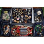 Tray of assorted costume jewellery, vintage and other, including: silver cufflinks, brooches,