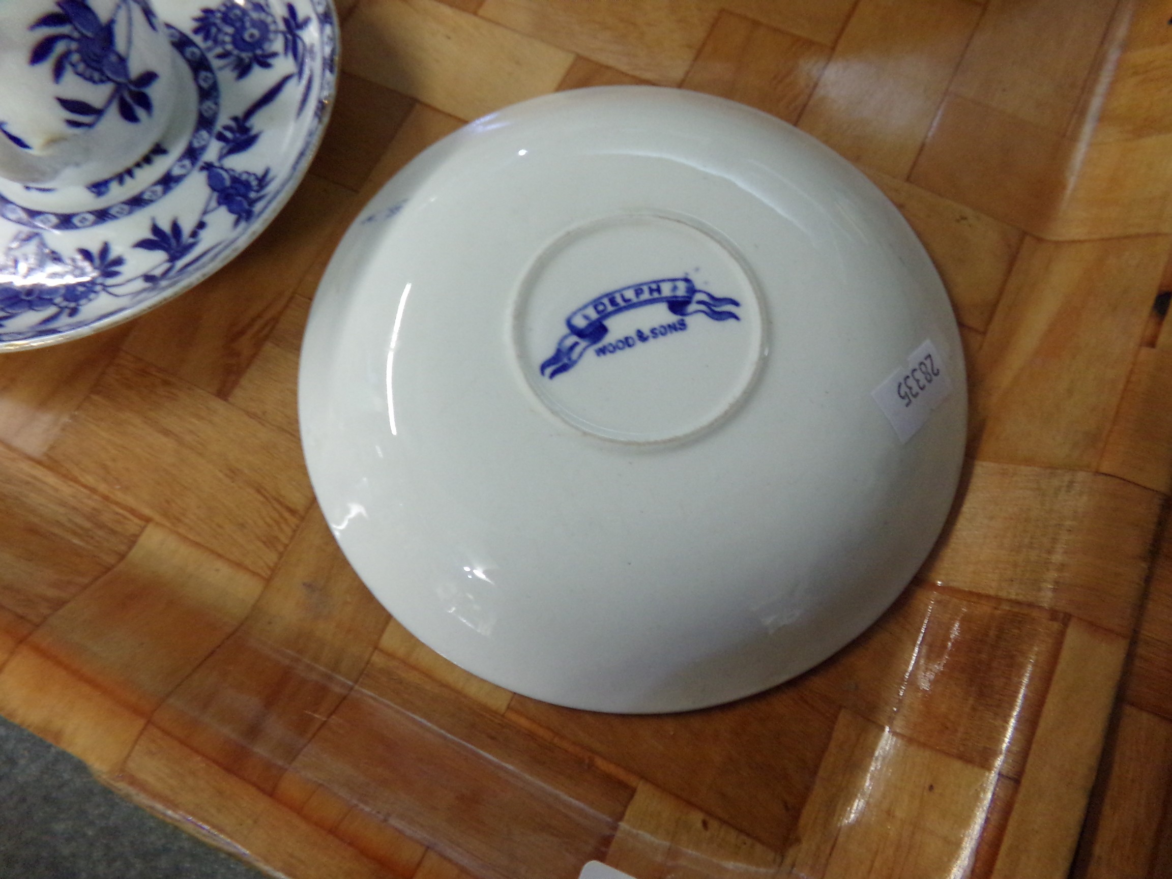 Four trays of blue and white Mintons 'Delft' pattern dinnerware, to include: oval meat plates, - Image 6 of 7