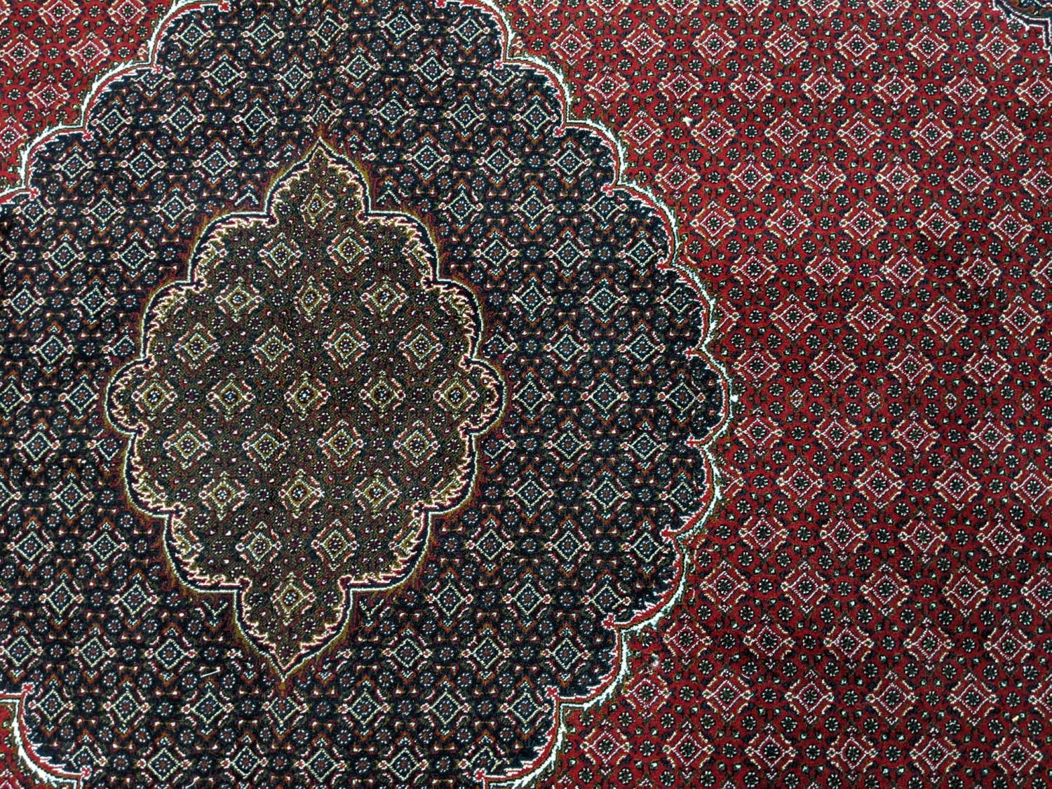 Rich red ground full pile Iranian carpet of Persian Kashan design. (B.P. 21% + VAT) - Image 5 of 5