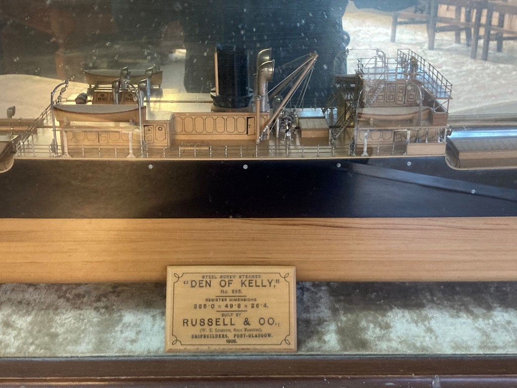 Early 20th century cased half block ship builder's model of the 'steel screw steam freighter 'Den of - Image 8 of 8