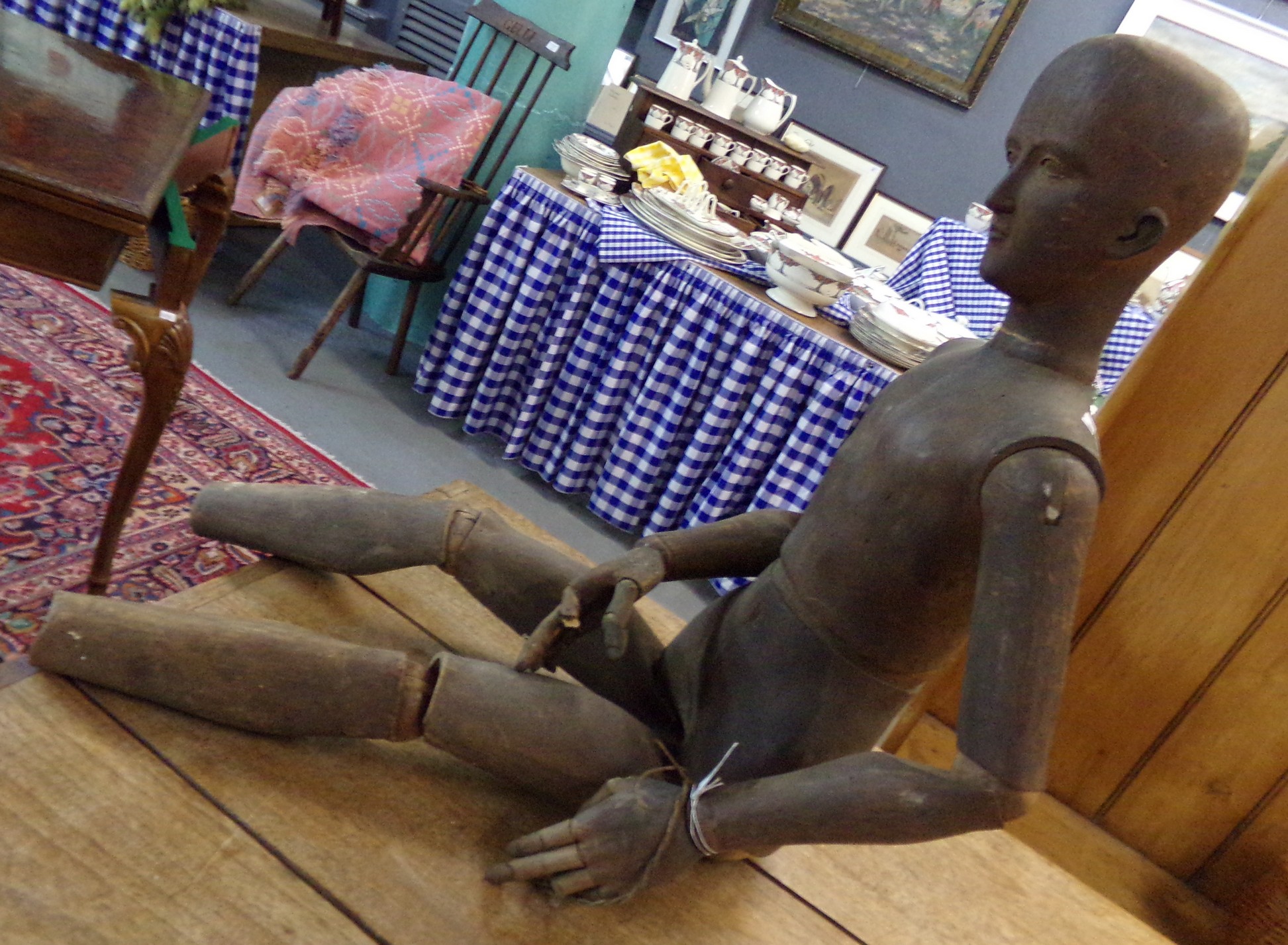 19th century Lay figure/artists wooden mannequin with moveable limbs and articulated fingers. - Image 8 of 12