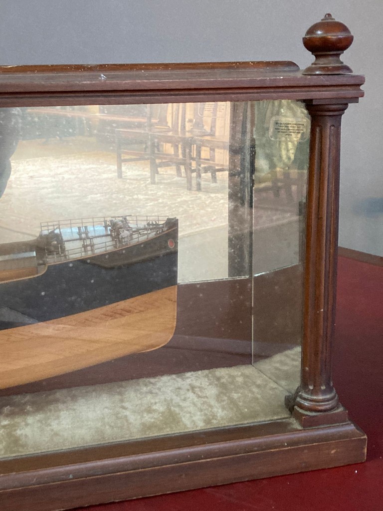 Early 20th century cased half block ship builder's model of the 'steel screw steam freighter 'Den of - Image 4 of 8