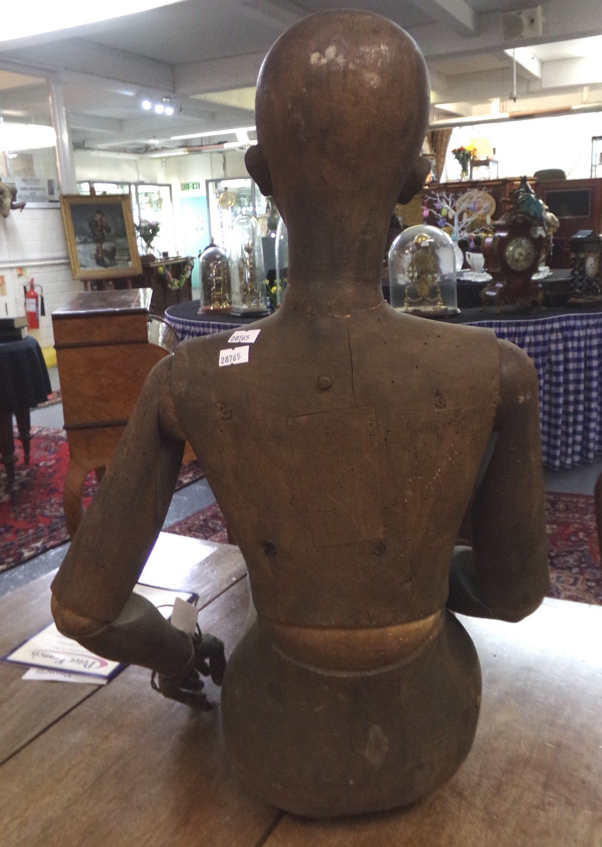 19th century Lay figure/artists wooden mannequin with moveable limbs and articulated fingers. - Image 10 of 12