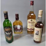 Four bottles of Scotch whisky to include: Bell's 8 years old (1L), Aberlour single malt 10 years old