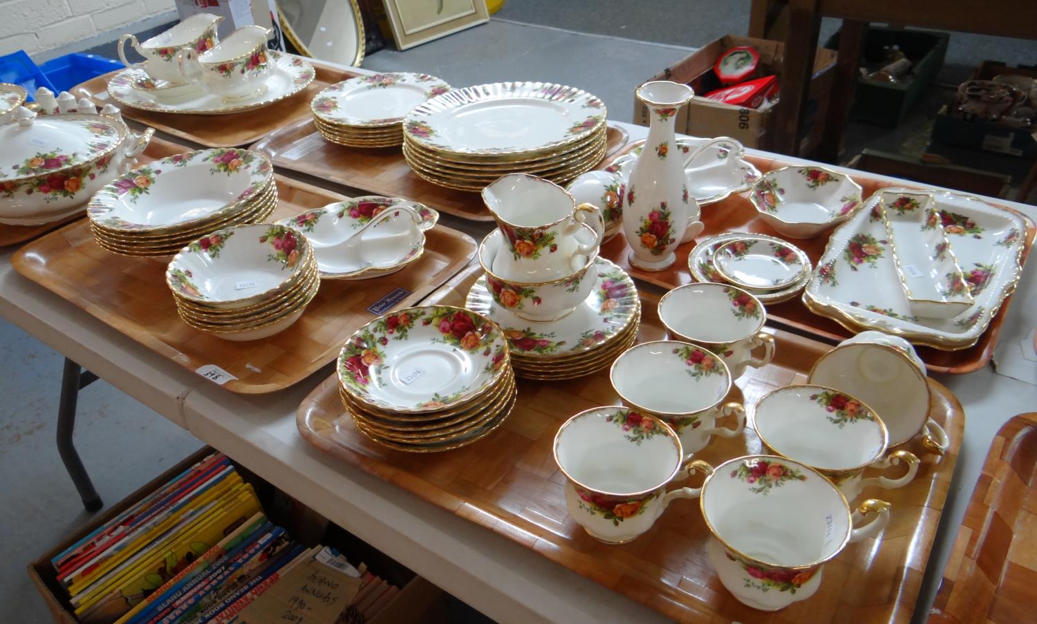 Six trays of Royal Albert 'Old Country Roses' design English bone china to include: various - Image 3 of 3