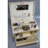 Cream leather finish jewellery box comprising assorted and other costume jewellery: dress rings,