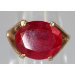 9ct gold red stone ring, size I, 3.7g approx. (B.P. 21% + VAT)