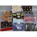 Box of assorted coinage to include: various coinage of Great Britain and Northern Island, First