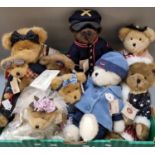 Tray of assorted Boyds teddy bears, various to include: 'Della Mai Bearyproud', 'Benjamin