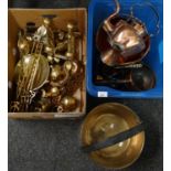Two boxes of metalware to include: copper kettle, copper pots, copper pedestal bowl, copper