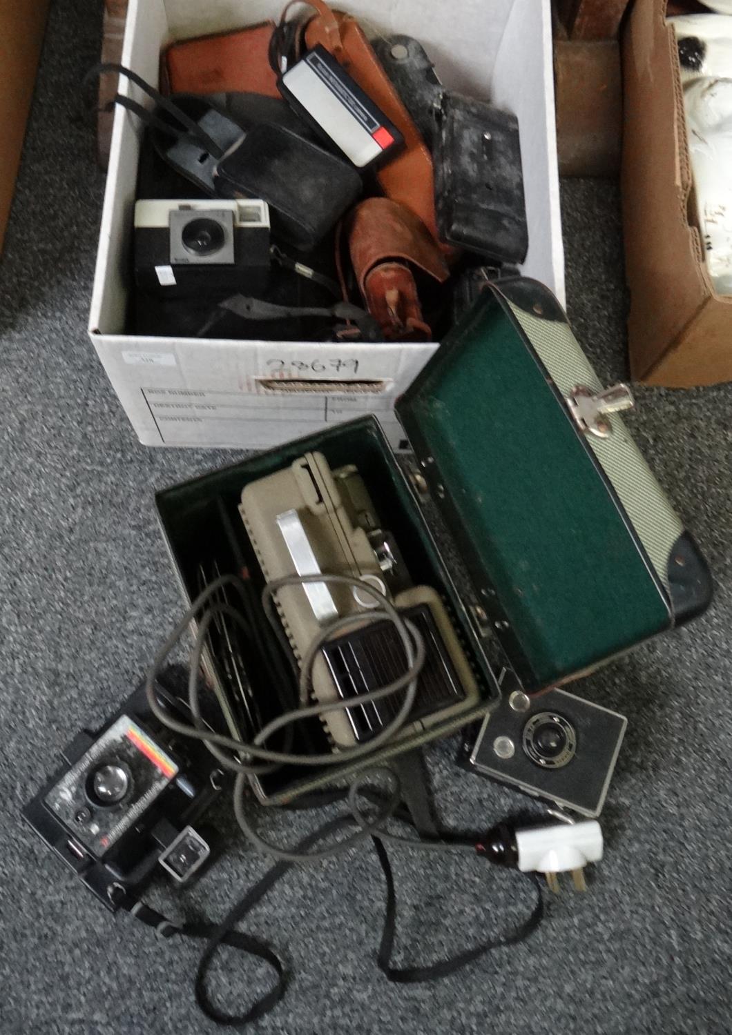 Box of cameras and camera equipment to include: 'The Folding Klito', Halina, Kodak Instamatic 25 and