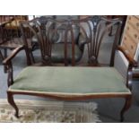Edwardian mahogany parlour sofa. (B.P. 21% + VAT)