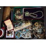 Collection of vintage and other jewellery to include: brooches, watches, bangles, pearls, dress