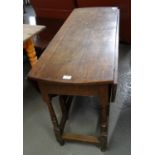 18th century oak gateleg table. (B.P. 21% + VAT)