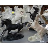 Tray containing four horse figures to include; a pair of Franklin Mint 'Battling Stallions' by