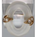 Gold Art Deco design diamond and rock crystal ring. Size N. Weight 6.8g approx. (B.P. 21% + VAT)