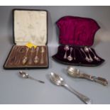 Collection of silver to include: set of six 19th century silver teaspoons, London 1843, souvenir and