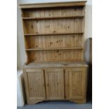 Pine farmhouse two stage rack back kitchen dresser. (B.P. 21% + VAT)