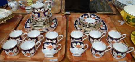 Royal Albert Crown china 'Royalty' design teaware to include: teacups and saucers, small plates,