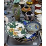 Tray of Royal Doulton china to include: 'Titaniam' bowl, various vases, Nasturtium design plate,