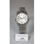 Seiko automatic stainless steel gents 17 jewel wristwatch, with Baton numerals and date aperture,