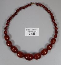 1930s Cherry Bakelite necklace. 40g approx. (B.P. 21% + VAT)