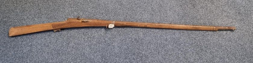 Antique Arab matchlock muzzle loading gun. (B.P. 21% + VAT)