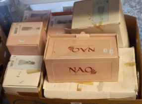 Collection of Nao Spanish porcelain items, mainly figurines, in original boxes. (7) (B.P. 21% + VAT)