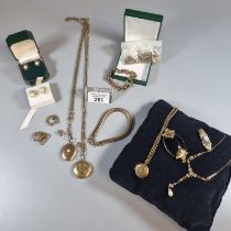 Collection of Cavendish French London jewellery, various to include: chains and pendants,