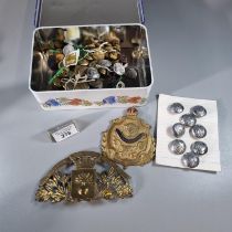 Tin of assorted Military buttons, various. (B.P. 21% + VAT)