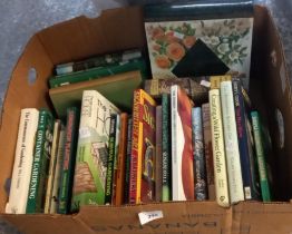 Box of assorted books, mainly on gardening. (B.P. 21% + VAT)