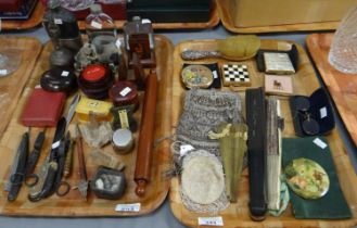 Two trays of assorted items to include: two early 20th Century beaded bags, vintage fans, vintage