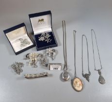 Collection of jewellery to include: silver engraved pendant and chain, various marcasite Art Deco