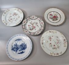 Mixed collection of mainly Chinese porcelain plates to include: Famille Rose and others and a single