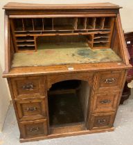 Early 20th century oak tamber and fall front writing desk/bureau. (B.P. 21% + VAT)
