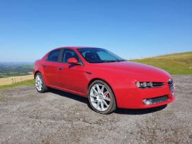 To be sold after 12noon: 2006 Alfa Romeo 159 Lusso JTS saloon car. Reg no FJ06YGP. 2198ccs four