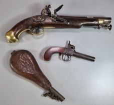 18th century English Army issue 'New Land' flintlock muzzle loading Cavalry pistol having 22.5cm