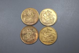 Three Victorian gold full Sovereigns dated 1899, 1900 and 1901, together with Edward VII gold full