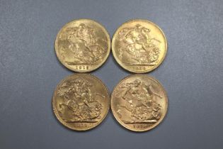 Four George V gold full Sovereigns dated 1915, 1916, 1917 and 1918. (4) (B.P. 21% + VAT)