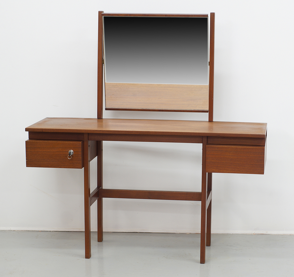 A teak dressing table and chair - Image 2 of 5