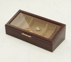 Cigar humidor