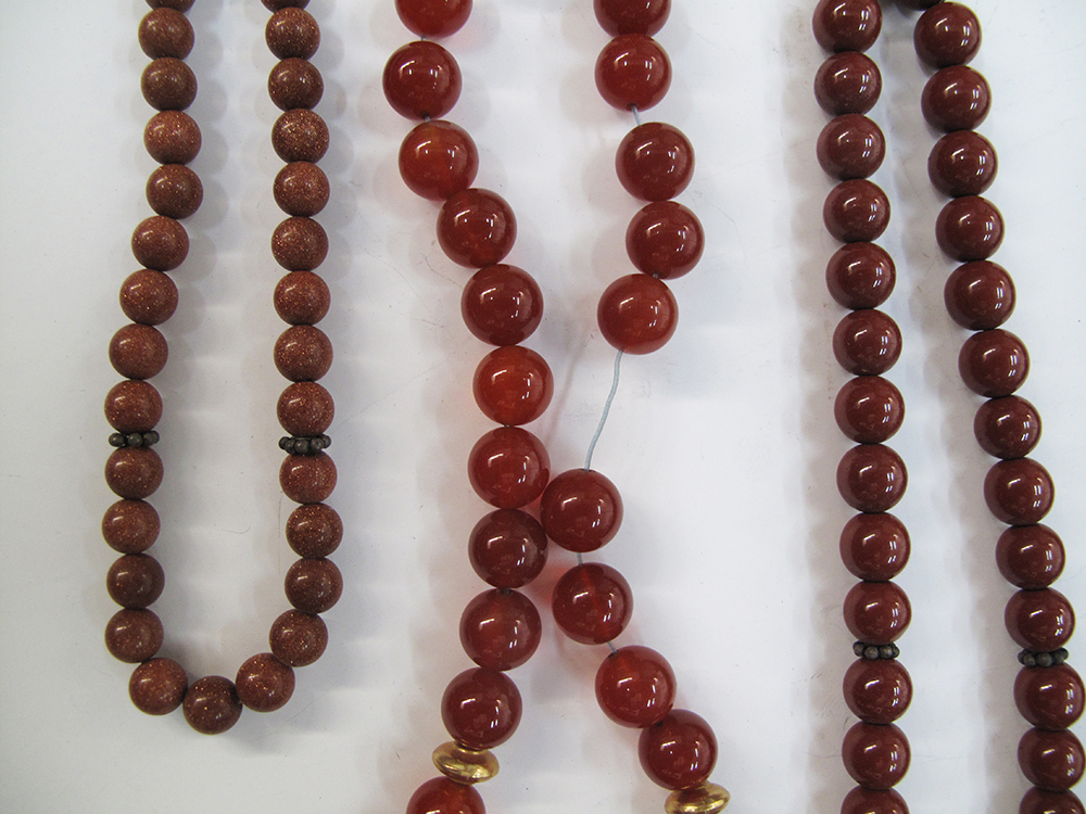 A collection of worry beads - Image 3 of 6