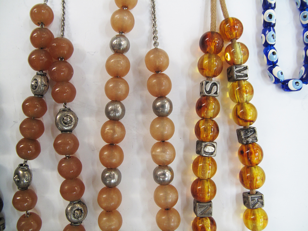 A collection of worry beads - Image 5 of 6
