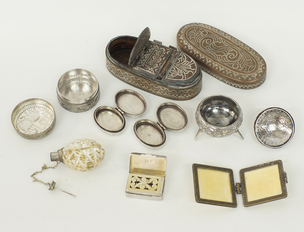 A collection of small metal boxes - Image 2 of 7
