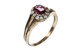 Ring 2.49g 375/- Rotgold mit 12 Diamanten zus. ca. 0.24 ct. und Turmalin. Ringgroesse ca. 55