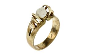 Ring 5.63g 333/- Gelbgold mit Stein und Gravur. Ringgroesse ca. 57