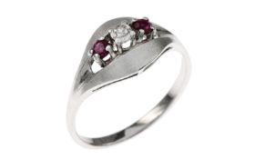 Ring 2.16g 585/- Weissgold mit Diamant ca. 0.02 ct. und Rubinen. Ringgroesse ca. 55