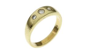 Ring 4.9g 585/- Gelbgold mit 3 Diamanten zus. ca. 0.16 ct.. Ringgroesse ca. 51