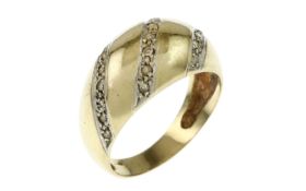 Ring 4.59g 585/- Gelbgold mit 21 Diamanten zus. ca. 0.21 ct.. Ringgroesse ca. 56